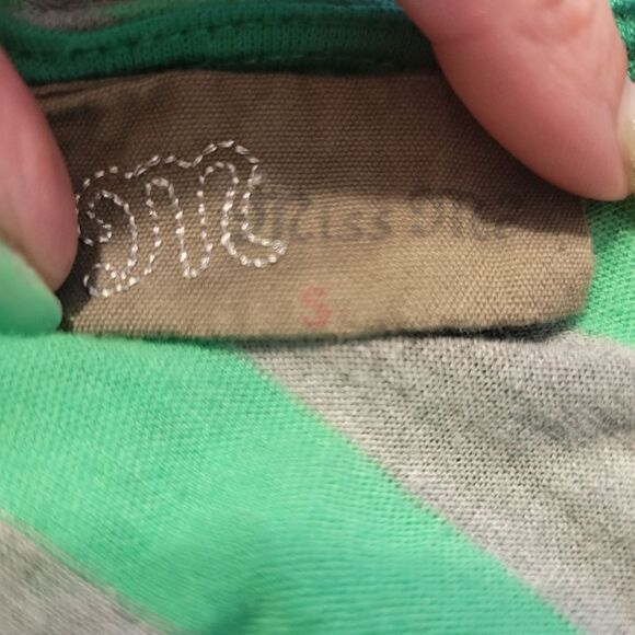Miss Me Green Scoop Neck Sleeveless Sequin Stripe Casual Tank Top Size Small - Picture 12 of 15